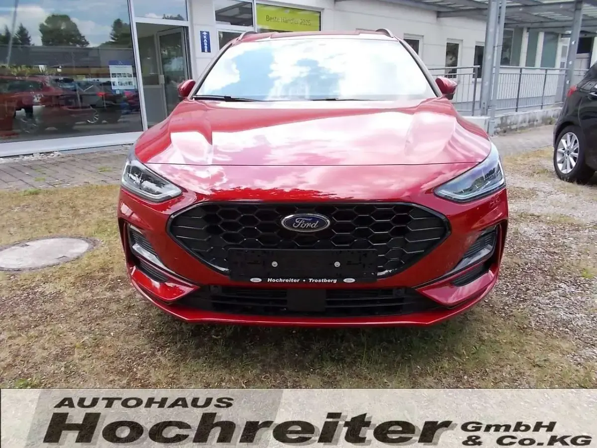 Nuevo Ford Focus ST-Line X 155 CV (114 kW) 2025 Rojo Familiar