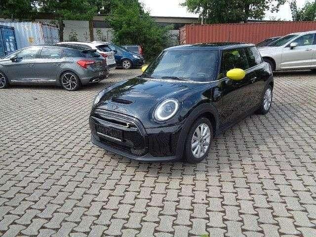 Schwarz Gebraucht 2022 Mini Cooper SE Kleinwagen | 16.890 € (Superpreis) - Bild 1/4