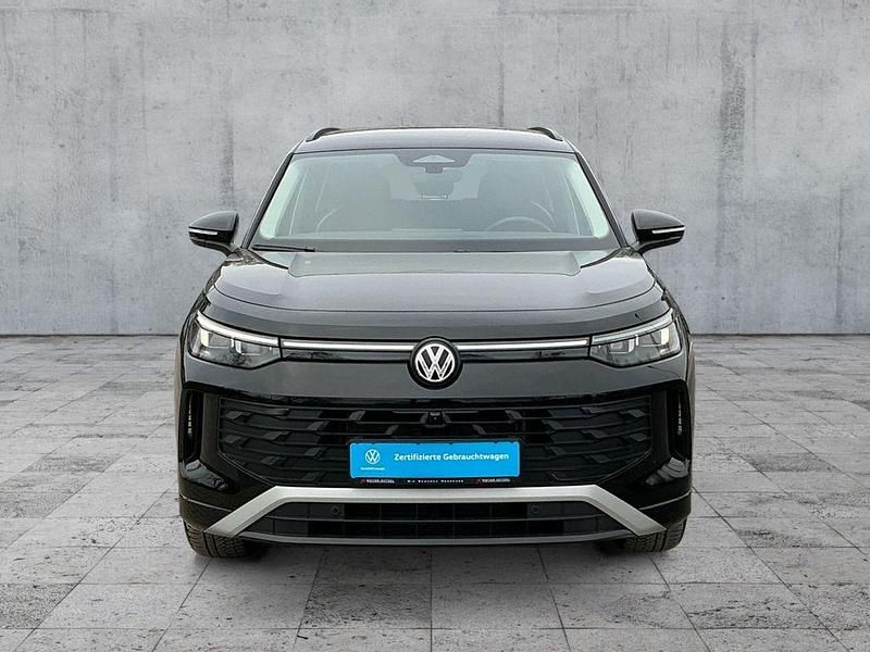 Gebraucht VW Tayron Life 150 PS (110 kW) 2025 Grenadillschwarz metallic SUV