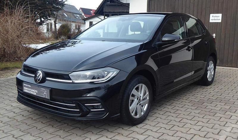 Gebraucht VW Polo Style 95 PS (69 kW) 2022 Schwarz Kleinwagen
