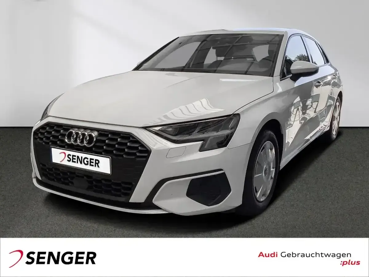 Gebraucht Audi A3 Ambiente 110 PS (80 kW) 2022 Limousine