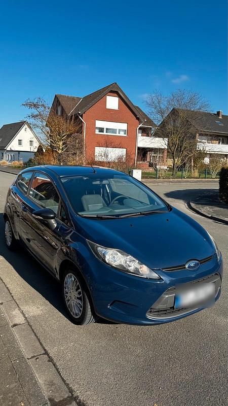 Gebraucht Ford Fiesta 60 PS (44 kW) 2010 Blau Kleinwagen