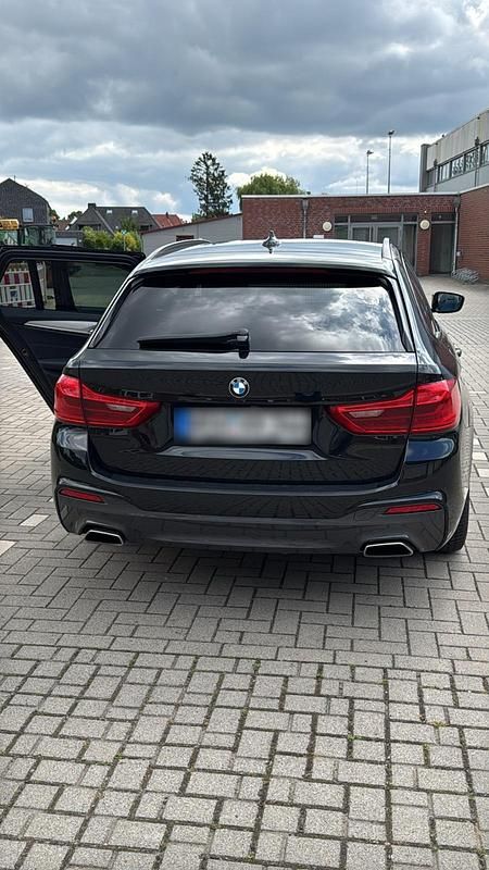 Gebraucht BMW 530 265 PS (194 kW) 2019 Schwarz Kombi