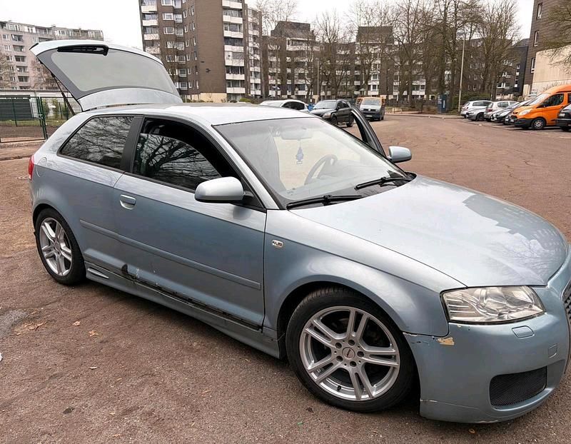 Gebraucht Audi A3 Sport 101 PS (74 kW) 2004 Blau Kleinwagen