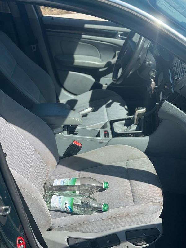 Gebraucht BMW 320 150 PS (110 kW) 1998 Grün Limousine