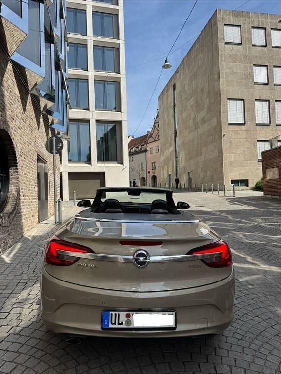 Gebraucht Opel Cascada Edition 170 PS (125 kW) 2014 Beige Cabrio