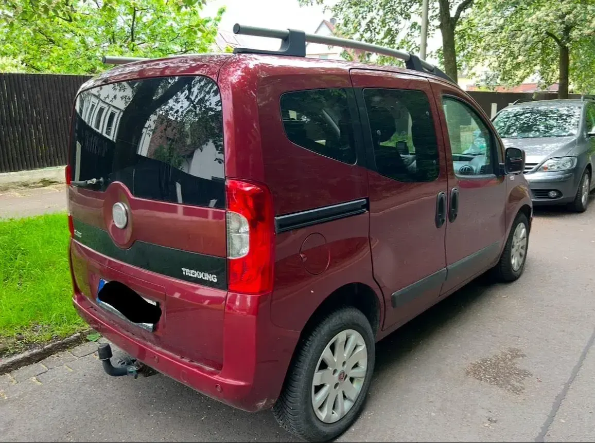 Gebraucht Fiat Qubo Trekking 90 PS (66 kW) 2011 Rot Van / Kleinbus