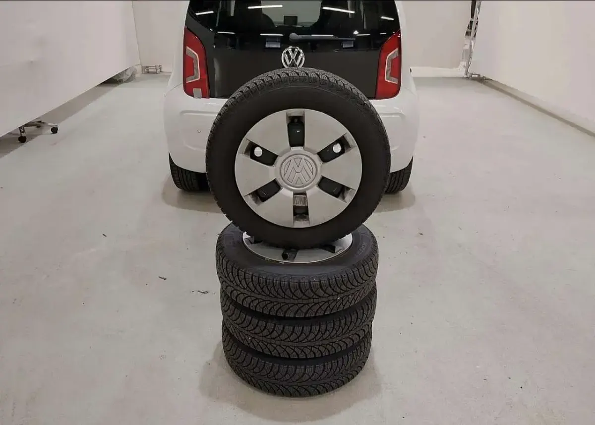 Second-hand VW up! Groove 60 CP (44 kW) 2014 Alb Hatchback