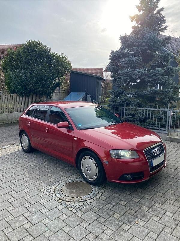 Rot Gebraucht 2008 Audi A3 Attraction Kombi | 1.400 € (Guter Preis) - Bild 1/4