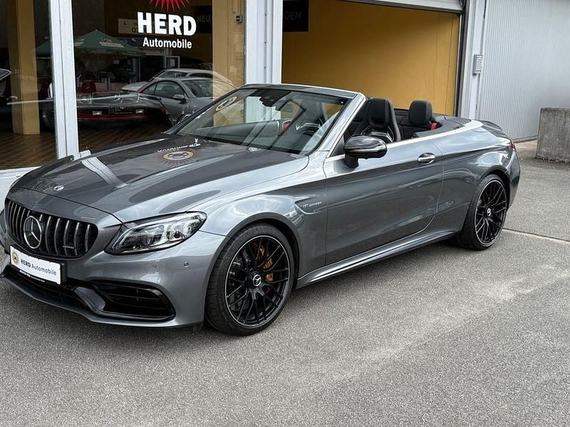 Selenitgraumetallic Gebraucht 2021 Mercedes C63 AMG AMG Cabrio | 84.500 € - Bild 1/4