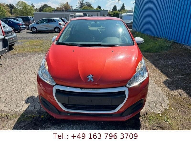 Orange Gebraucht 2016 Peugeot 208 Kleinwagen | 2.499 € (Superpreis) - Bild 1/4