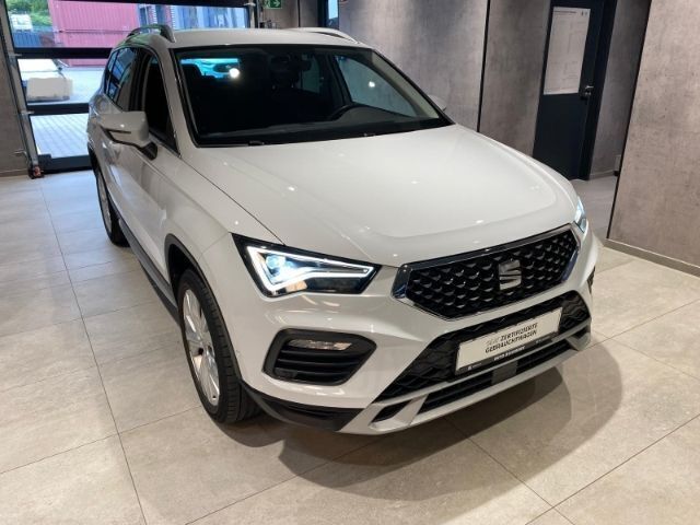 Weiss Gebraucht 2022 Seat Ateca Xperience SUV | 24.990 € (Fairer Preis) - Bild 1/4