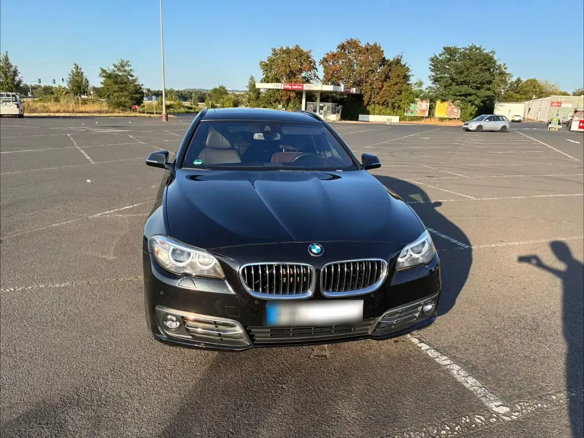 Gebraucht BMW 520 Luxury Line 190 PS (139 kW) 2017 Schwarz Kombi
