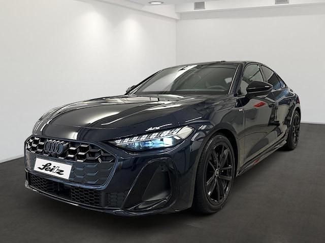 Gebraucht Audi A5 Ambiente 204 PS (150 kW) 2025 Firmamentblau metallic Coupé