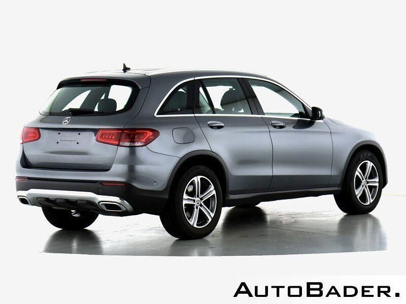 Gebraucht Mercedes GLC220 Exclusive 194 PS (142 kW) 2022 992 lack selenitgrau SUV