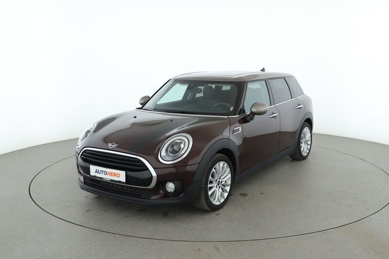 Rot Gebraucht 2018 Mini Cooper Clubman Kombi | 18.240 € (Fairer Preis) - Bild 1/4