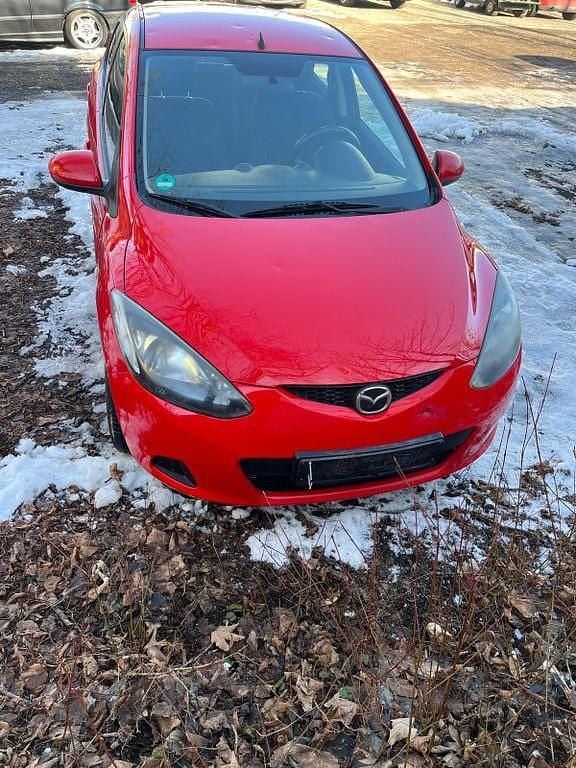 Rot Gebraucht 2009 Mazda 2 Kleinwagen | 650 € (Superpreis) - Bild 1/4