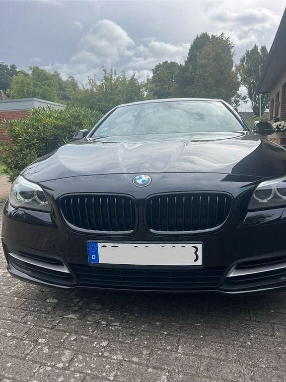 Gebraucht BMW 520 184 PS (135 kW) 2014 Schwarz Limousine