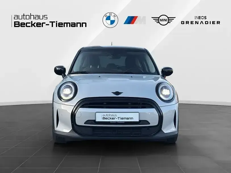 Używany Mini Cooper 136 KM (100 kW) 2022 Biały Hatchback