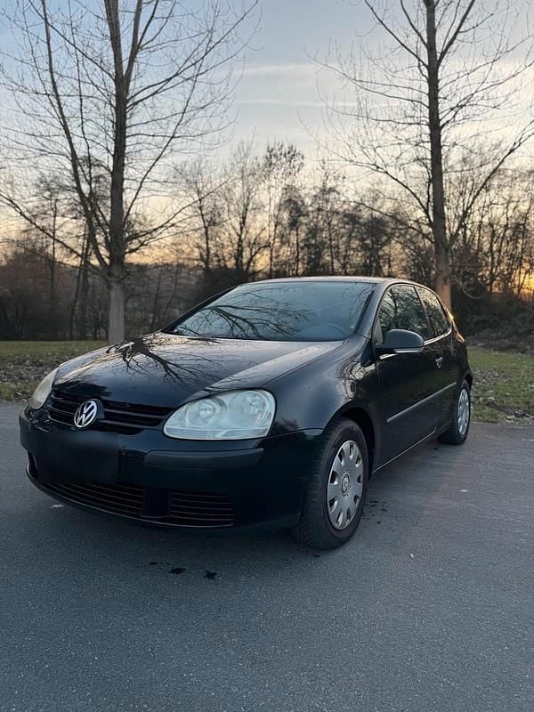 Second-hand VW Golf V 82 CP (60 kW) 2007 Negru Hatchback