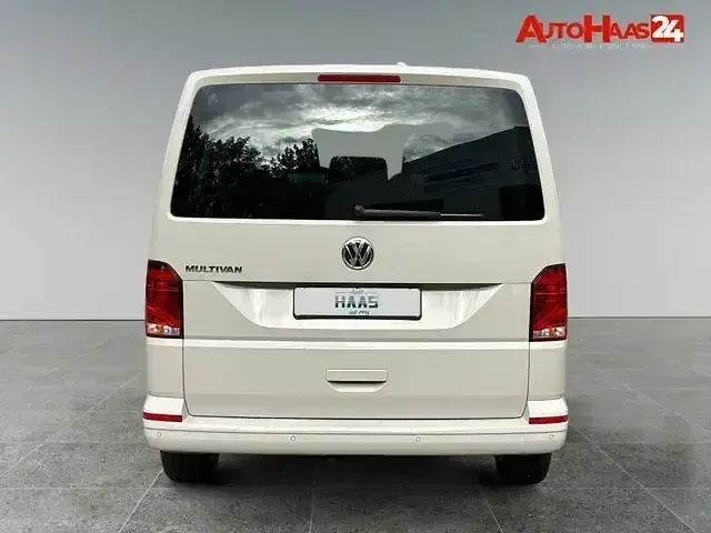 Gebraucht VW Multivan Comfortline 150 PS (110 kW) 2022 Grau Van / Kleinbus