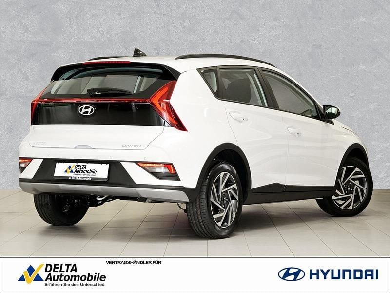 Neu Hyundai Bayon Trend 101 PS (74 kW) 2025 Atlas white SUV