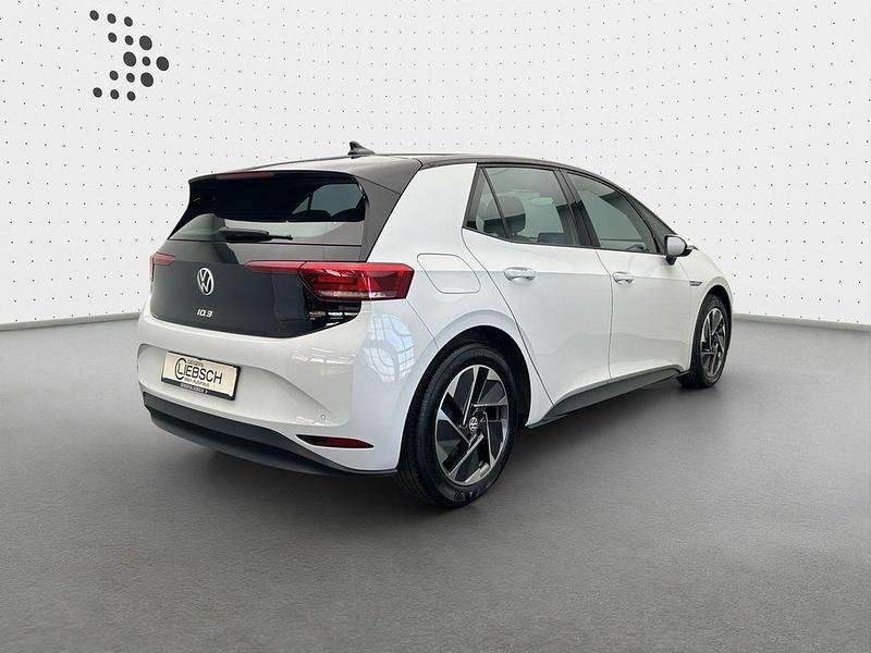Gebraucht VW ID.3 Pro Performance 150 kW (204 PS) 2021 Gletscherweiß metallic/schwarz Kleinwagen