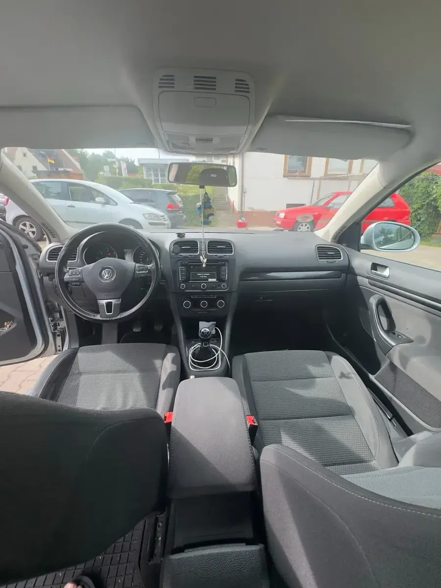Gebraucht VW Passat 105 PS (77 kW) 2012 Grau Kombi