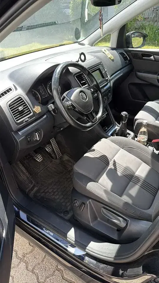 Gebraucht VW Sharan Allstar 150 PS (110 kW) 2017 Schwarz Van / Kleinbus