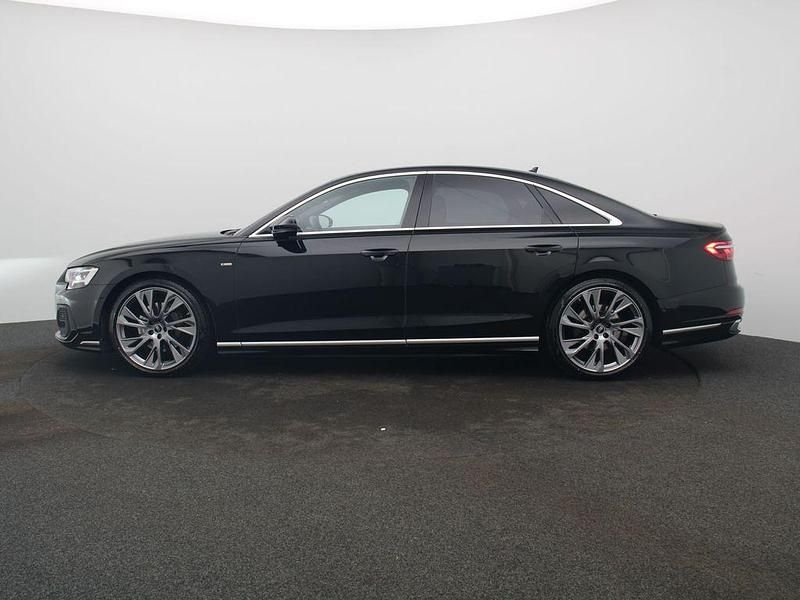 Gebraucht Audi A8 Ambiente 286 PS (210 kW) 2022 Mythosschwarz metallic Limousine