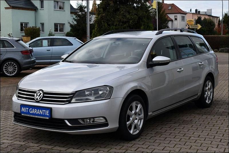 Gebraucht VW Passat Trendline 122 PS (89 kW) 2012 Silber Kombi