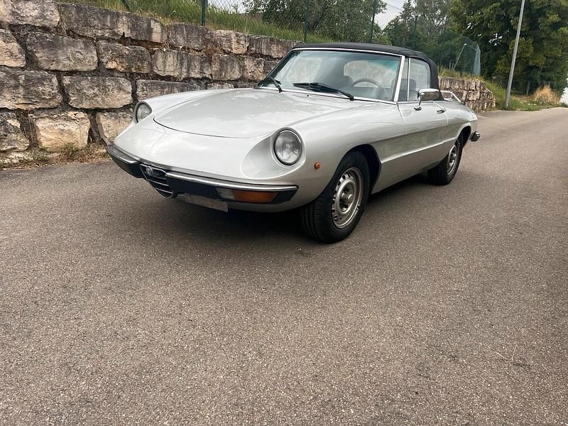 Gebraucht 1978 Alfa Romeo Spider Cabrio | 12.500 € - Bild 1/4