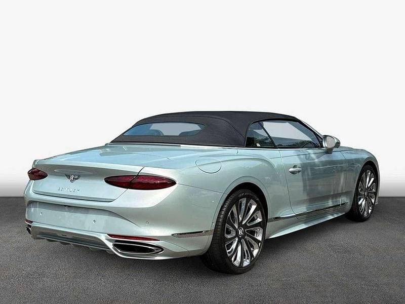 Nowe Bentley Continental Mulliner 600 KM (441 kW) 2026 Srebrny Kabriolet