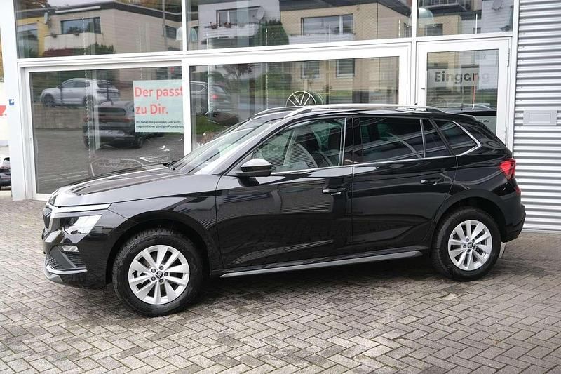 Neu Skoda Kamiq Selection 116 PS (85 kW) 2025 Black magic perleffekt SUV