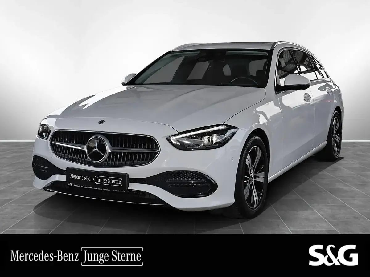 Gebraucht Mercedes C220 Avantgarde 200 PS (147 kW) 2023 Limousine