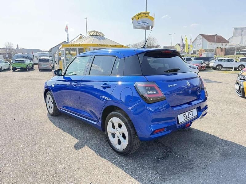Neu Suzuki Swift Comfort 83 PS (61 kW) 2026 Frontier blue pearl metallic Kleinwagen