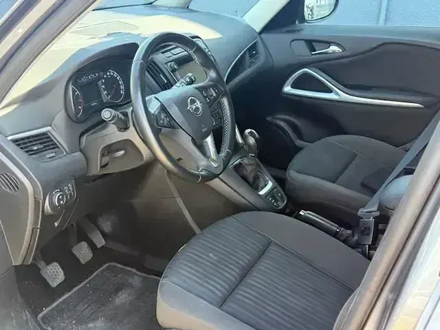 Gebraucht Opel Zafira Active 200 PS (147 kW) 2014 Andere Van / Kleinbus
