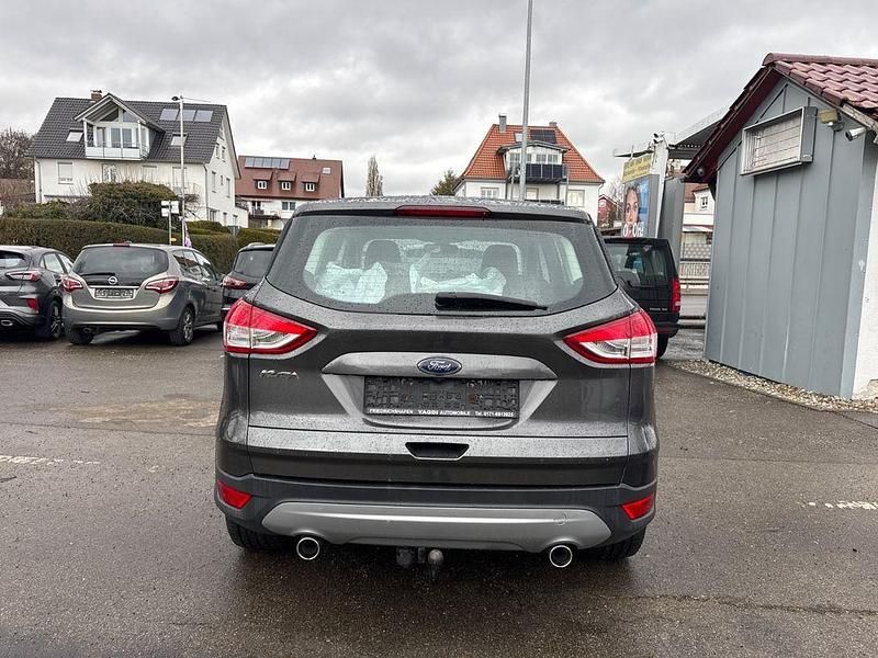 Gebraucht Ford Kuga Titanium 150 PS (110 kW) 2015 Grau SUV