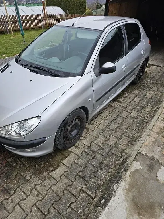 Gebraucht Peugeot 206 75 PS (55 kW) 2005 Grau Limousine