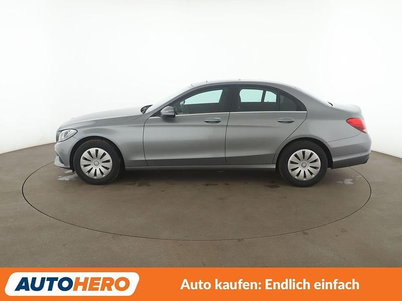 Gebraucht Mercedes C180 156 PS (114 kW) 2015 Silber Limousine