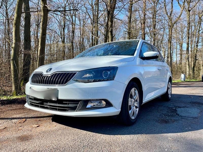 Gebraucht Skoda Fabia Ambition 90 PS (66 kW) 2015 Weiß Kleinwagen