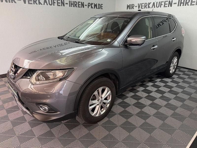 Grau Gebraucht 2015 Nissan X-Trail 360º SUV | 9.999 € (Guter Preis) - Bild 1/4