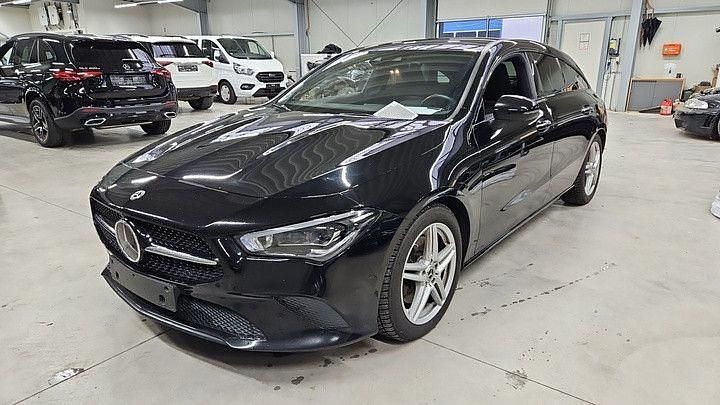 Schwarz Gebraucht 2020 Mercedes CLA220 Shooting Brake Kombi | 19.890 € (Fairer Preis) - Bild 1/4