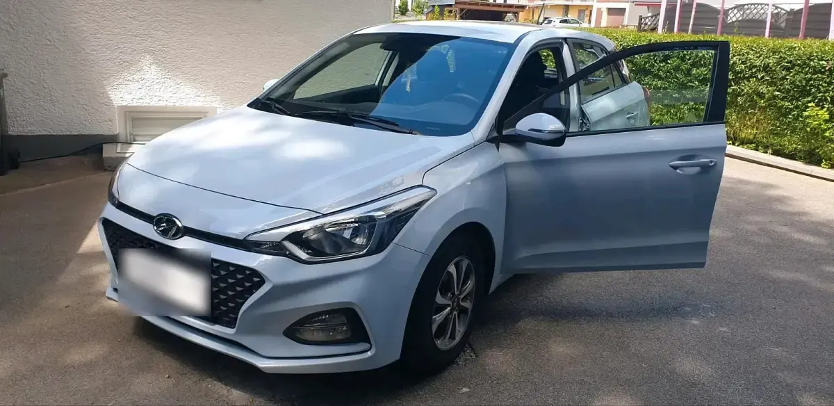 Gebraucht Hyundai i20 Active 84 PS (61 kW) 2019 Grau Kleinwagen