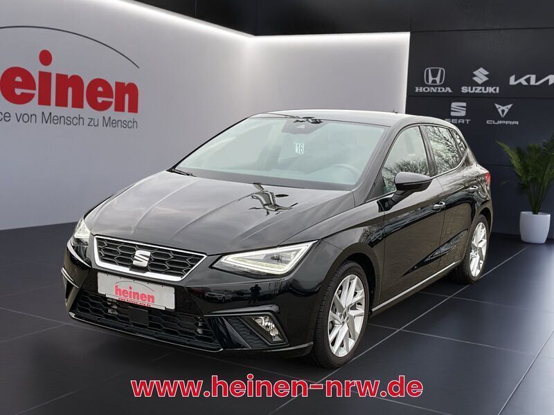 Schwarz Gebraucht 2021 Seat Ibiza FR Limousine | 16.809 € (Fairer Preis) - Bild 1/4