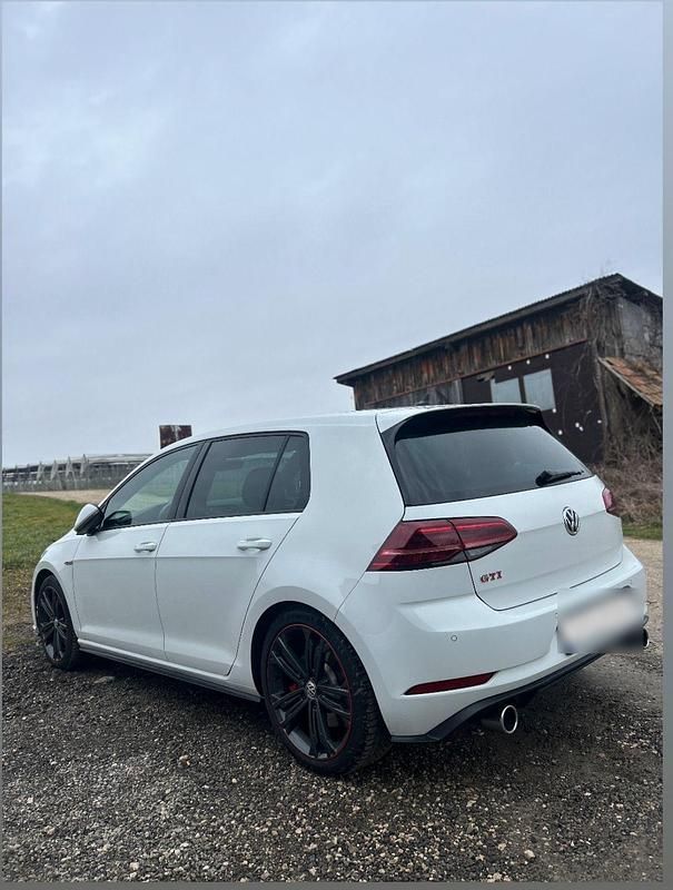 Gebraucht VW Golf GTI 249 PS (183 kW) 2019 Weiß Coupé
