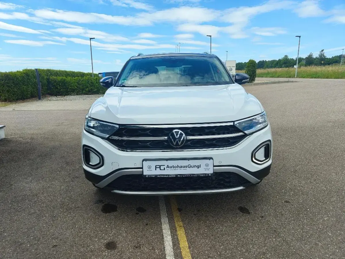 Gebraucht VW T-Roc Style 190 PS (139 kW) 2023 Pure white SUV