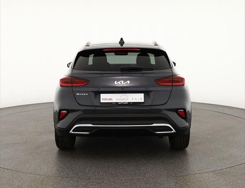 Neu Kia XCeed 140 PS (102 kW) 2025 Grau SUV