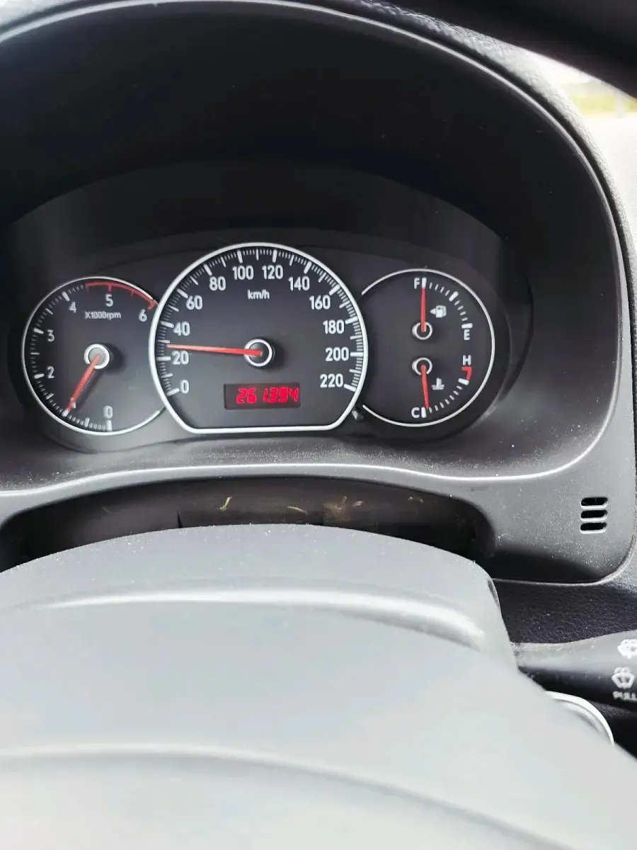 Second-hand VW Golf IV 75 CP (55 kW) 2005 Argintiu Hatchback