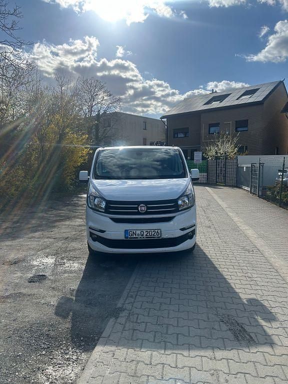 Gebraucht Fiat Talento 145 PS (106 kW) 2018 Weiß Van / Kleinbus